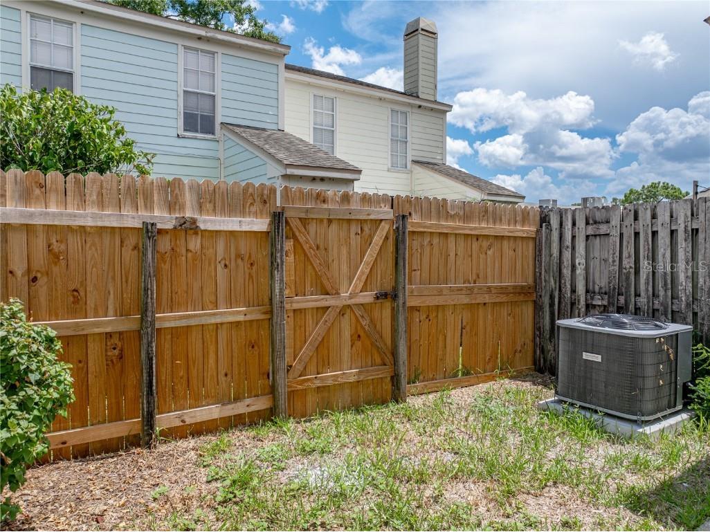 1816 Mill Run Circle Tampa FL 33613 TB8418273 image33