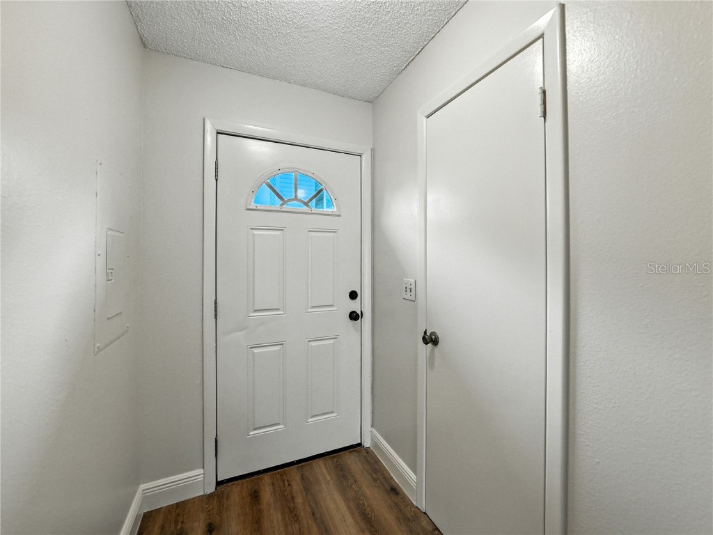 1816 Mill Run Circle Tampa FL 33613 TB8435247 image3