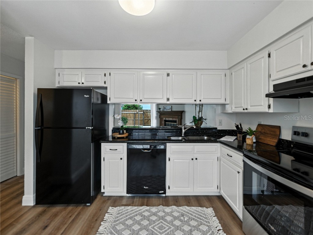 1816 Mill Run Circle Tampa FL 33613 TB8435247 image6