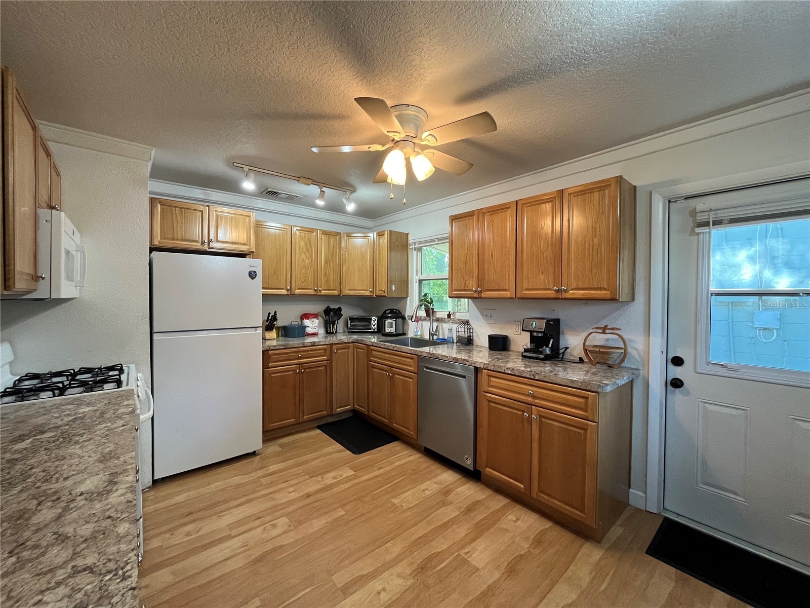 1816 Weeks Avenue Orlando FL 32806 O6399472 image15