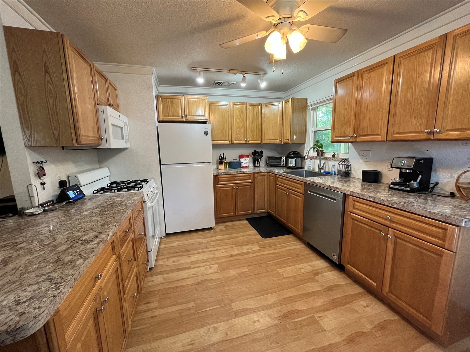 1816 Weeks Avenue Orlando FL 32806 O6399472 image16