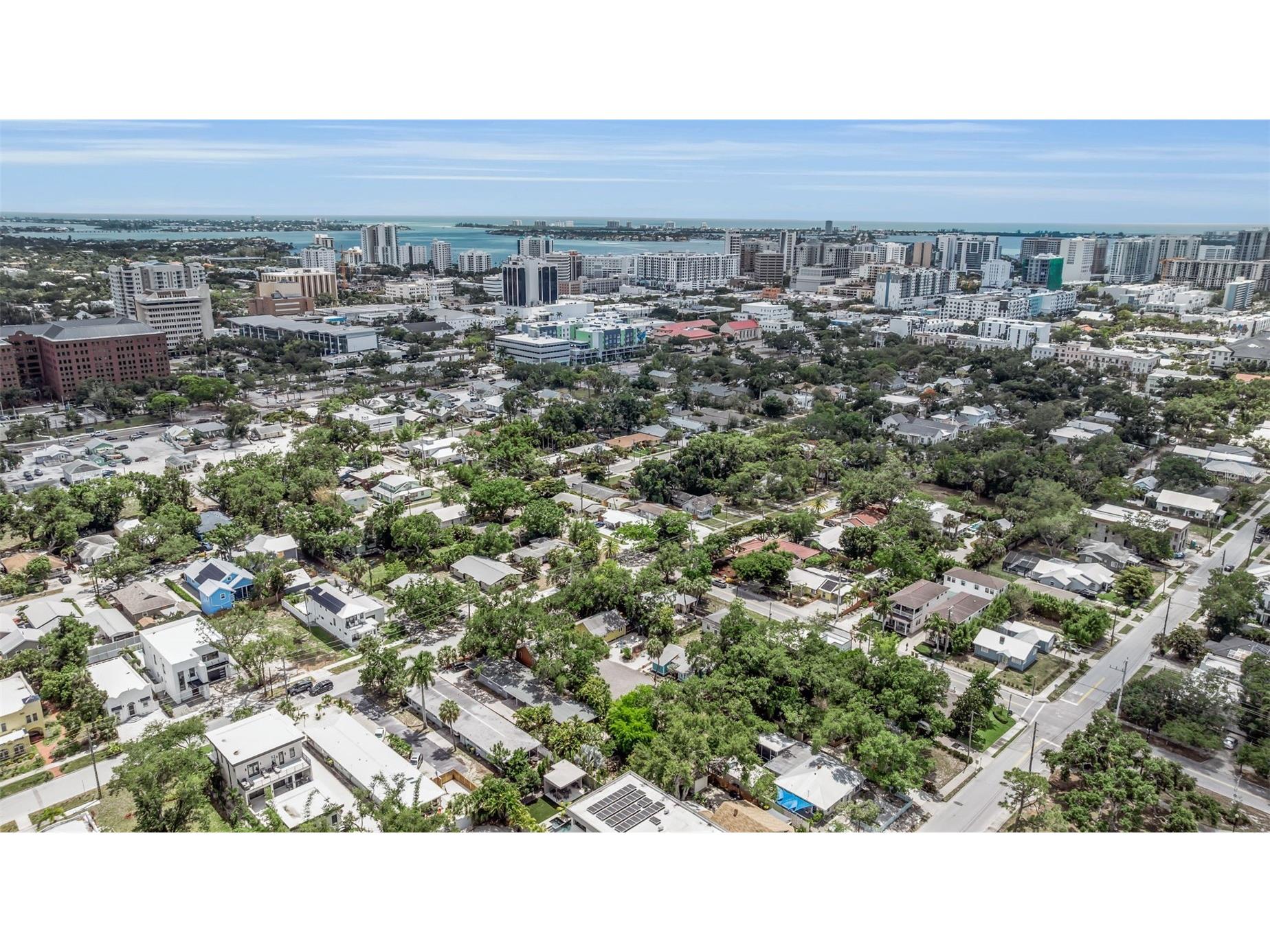 1817 6 Th Street Sarasota FL 34236 A4694609 image6