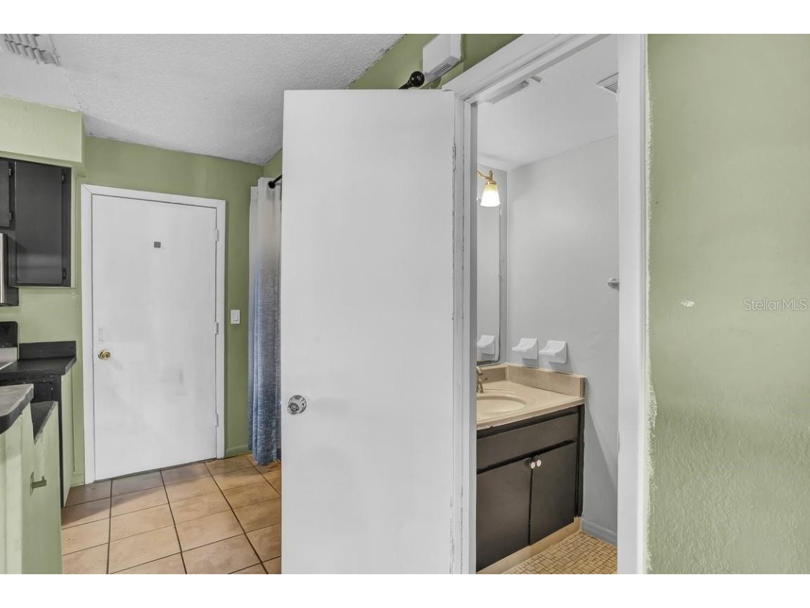 1817 Crystal Grove Drive Lakeland FL 33801 TB8451061 image20