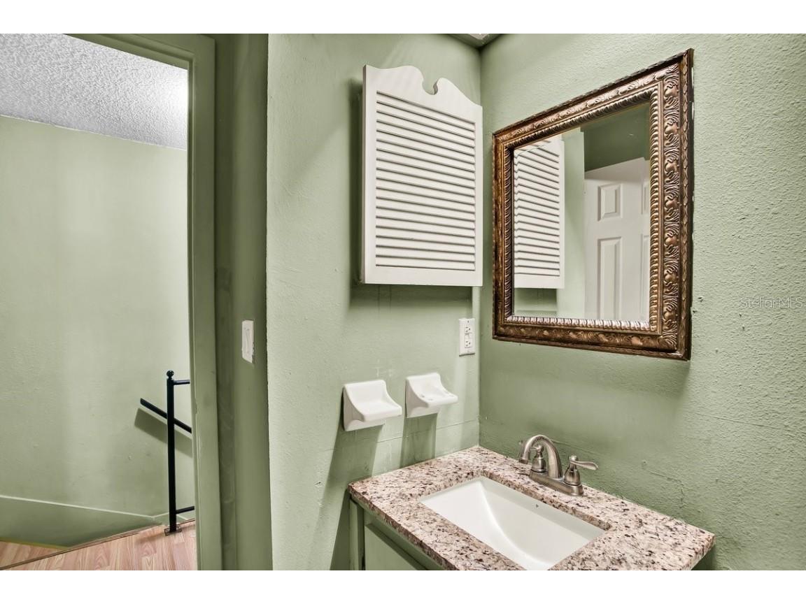 1817 Crystal Grove Drive Lakeland FL 33801 TB8451061 image40