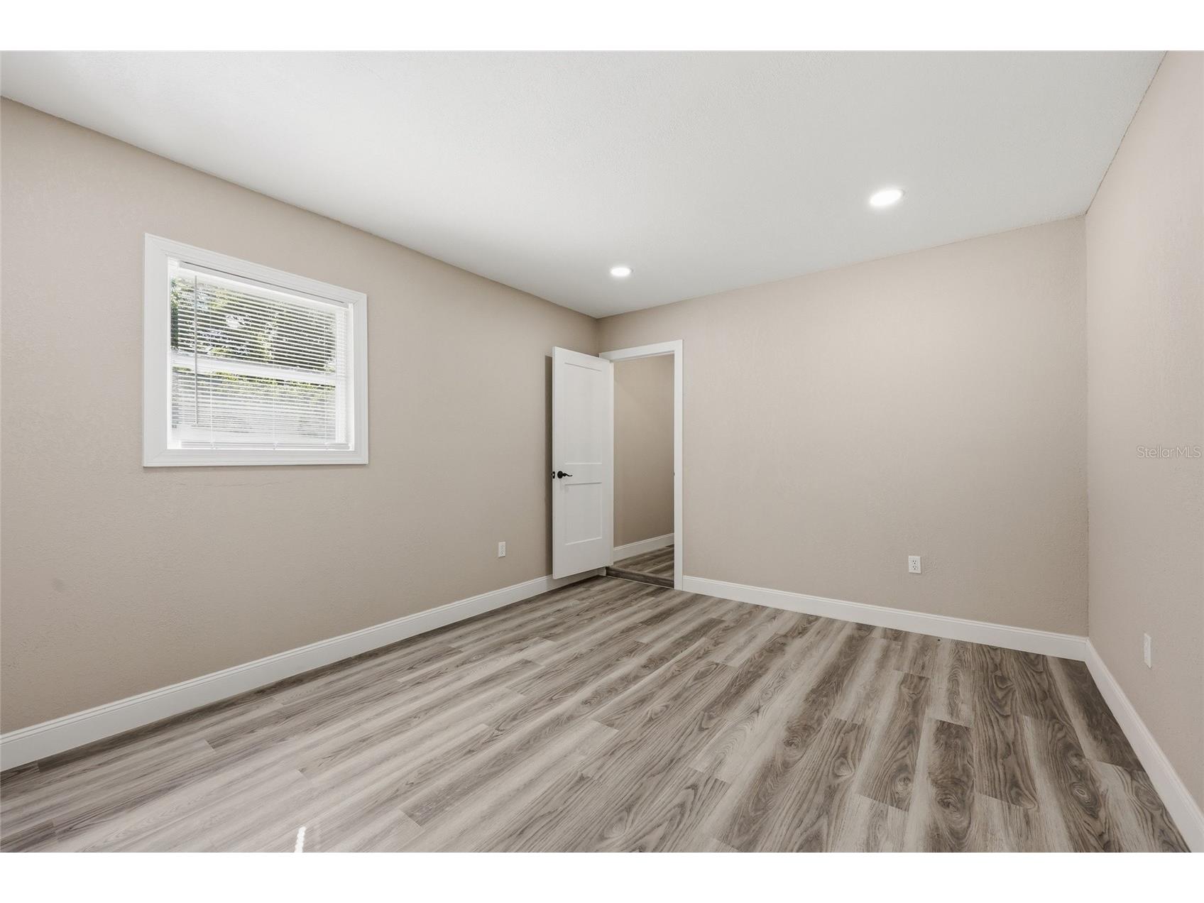 1817 Hunt Lane Clearwater FL 33764 TB8491229 image21