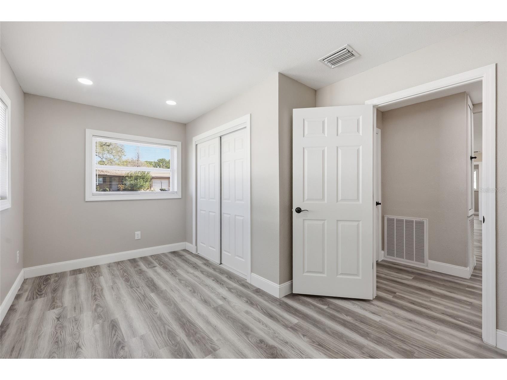 1817 Hunt Lane Clearwater FL 33764 TB8491229 image26