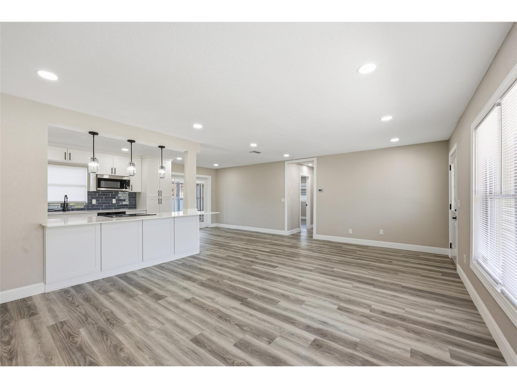 1817 Hunt Lane Clearwater FL 33764 TB8491229 image5