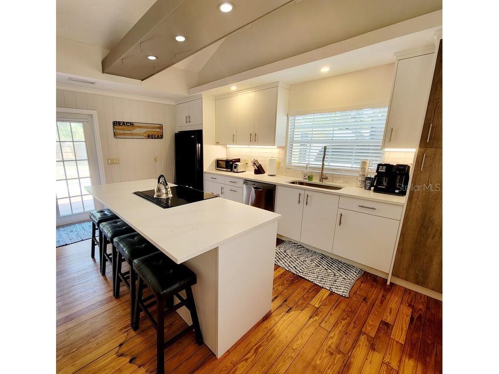 1817 Ivanhoe Street #A&B Sarasota FL 34231 A4583147 image1