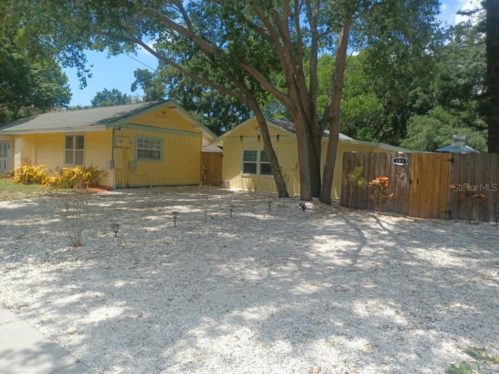 1817 Ivanhoe Street #A&B Sarasota FL 34231 A4583147 image2