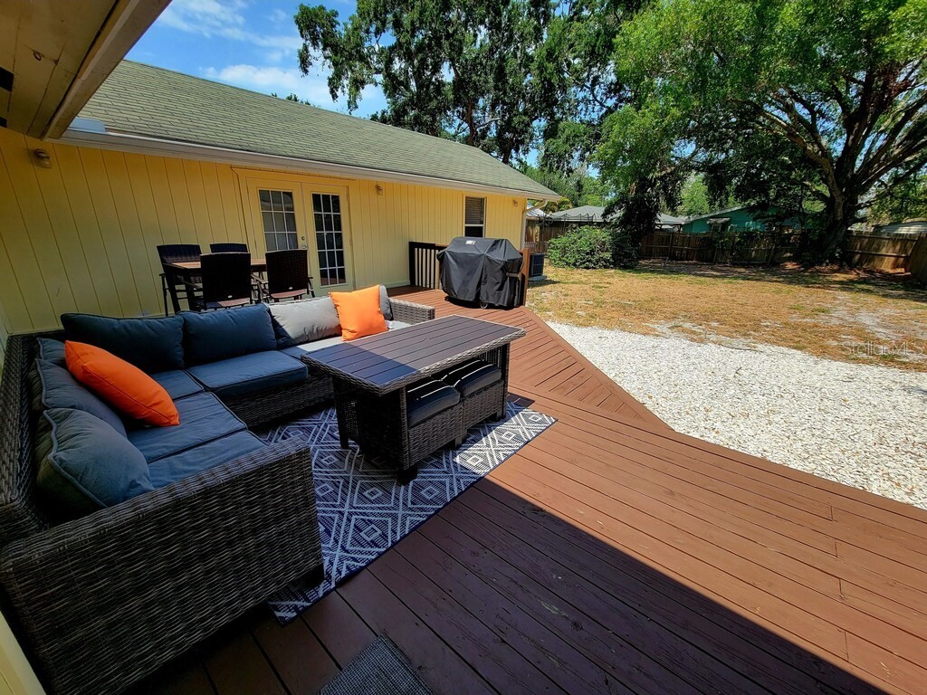 1817 Ivanhoe Street #A&B Sarasota FL 34231 A4583147 image24