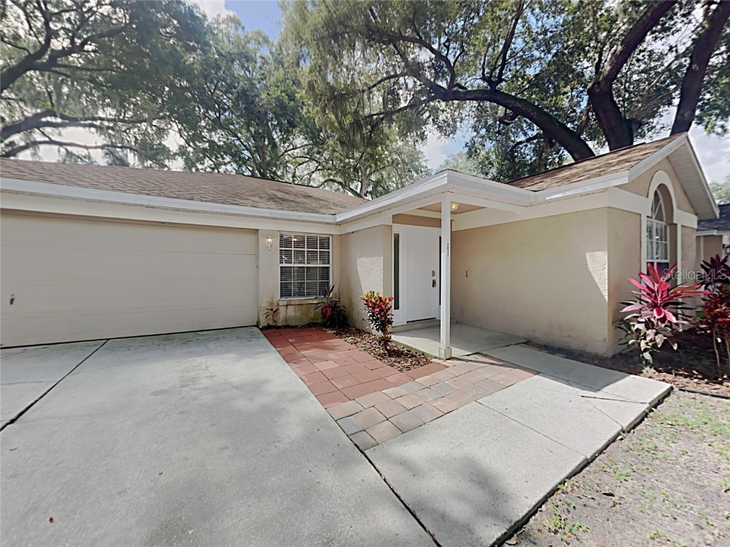 1817 Landside Drive Valrico FL 33594 T3422532 image1