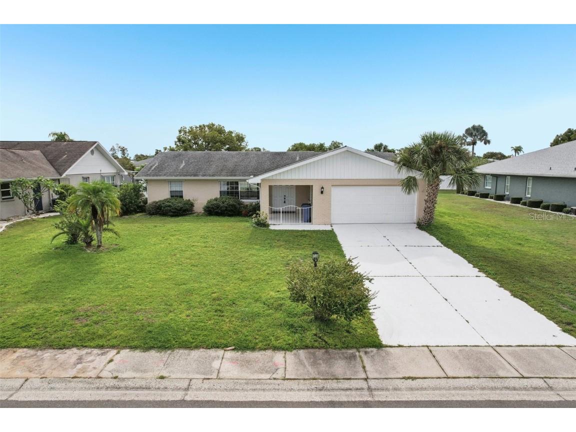 1817 N Pebble Beach Boulevard Sun City Center FL 33573 TB8429339 image1