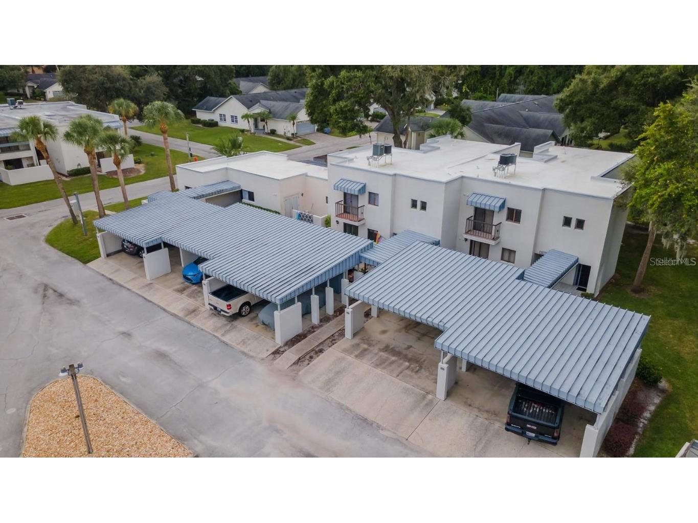 1817 Village Court Mulberry FL 33860 L4941418 image1