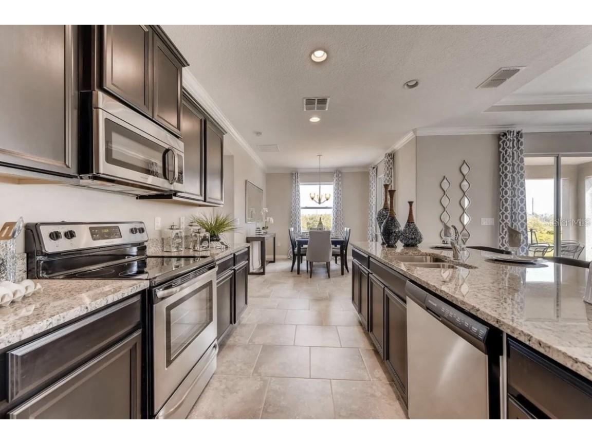 1817 Walnut Creek Drive Kissimmee FL 34744 A4674429 image2