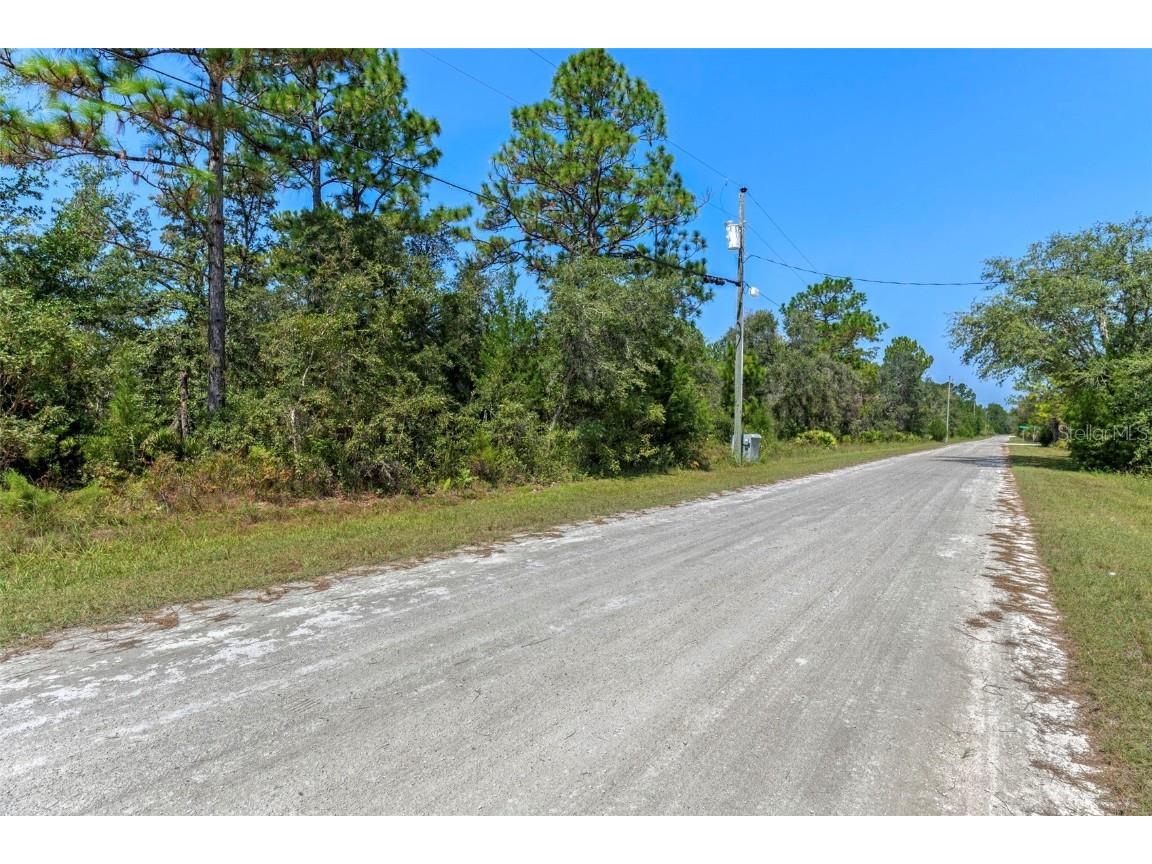 18172 Commercial Way Weeki Wachee FL 34614 W7879070 image2