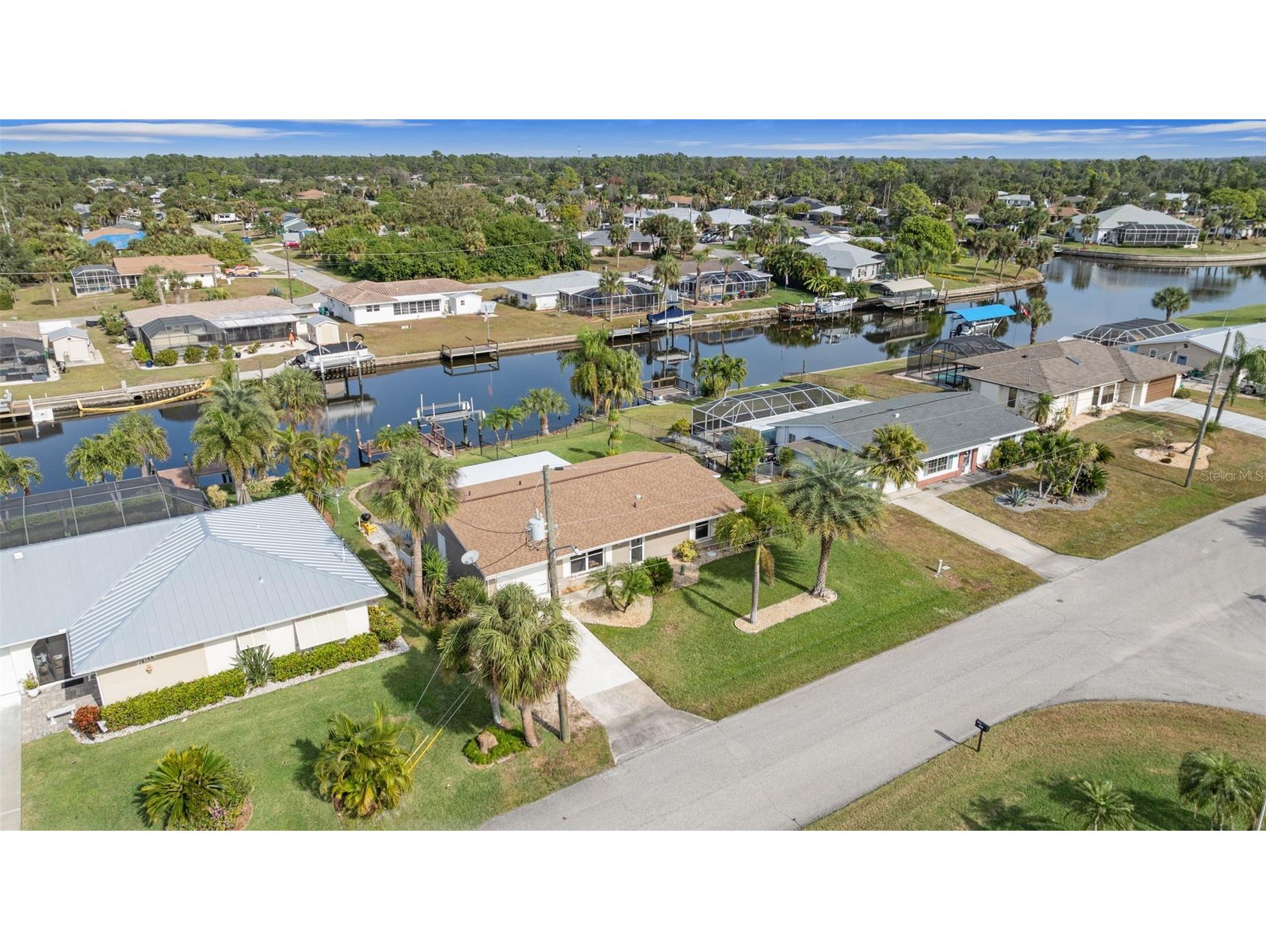 18174 Bracken Circle Port Charlotte FL 33948 - ACKERMAN WATERWAY C7518945 image1