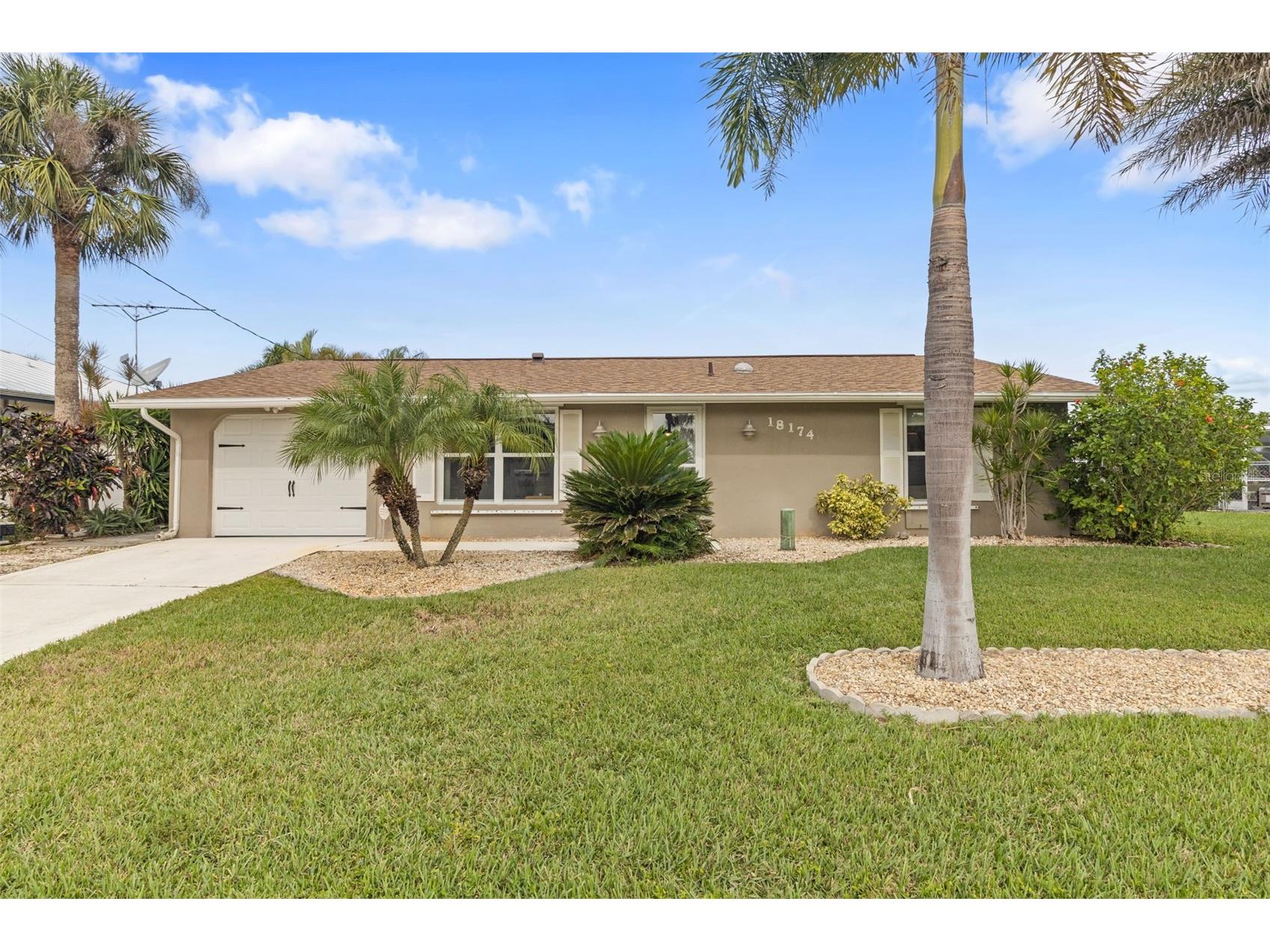 18174 Bracken Circle Port Charlotte FL 33948 - ACKERMAN WATERWAY C7518945 image3
