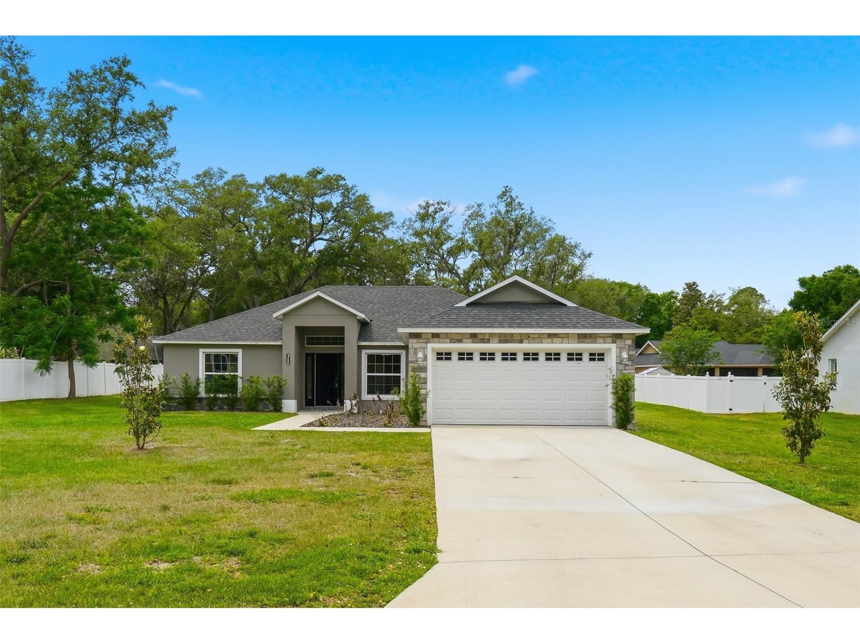 18175 Church Street Groveland FL 34736 - LAKE EMMA G5111379 image1