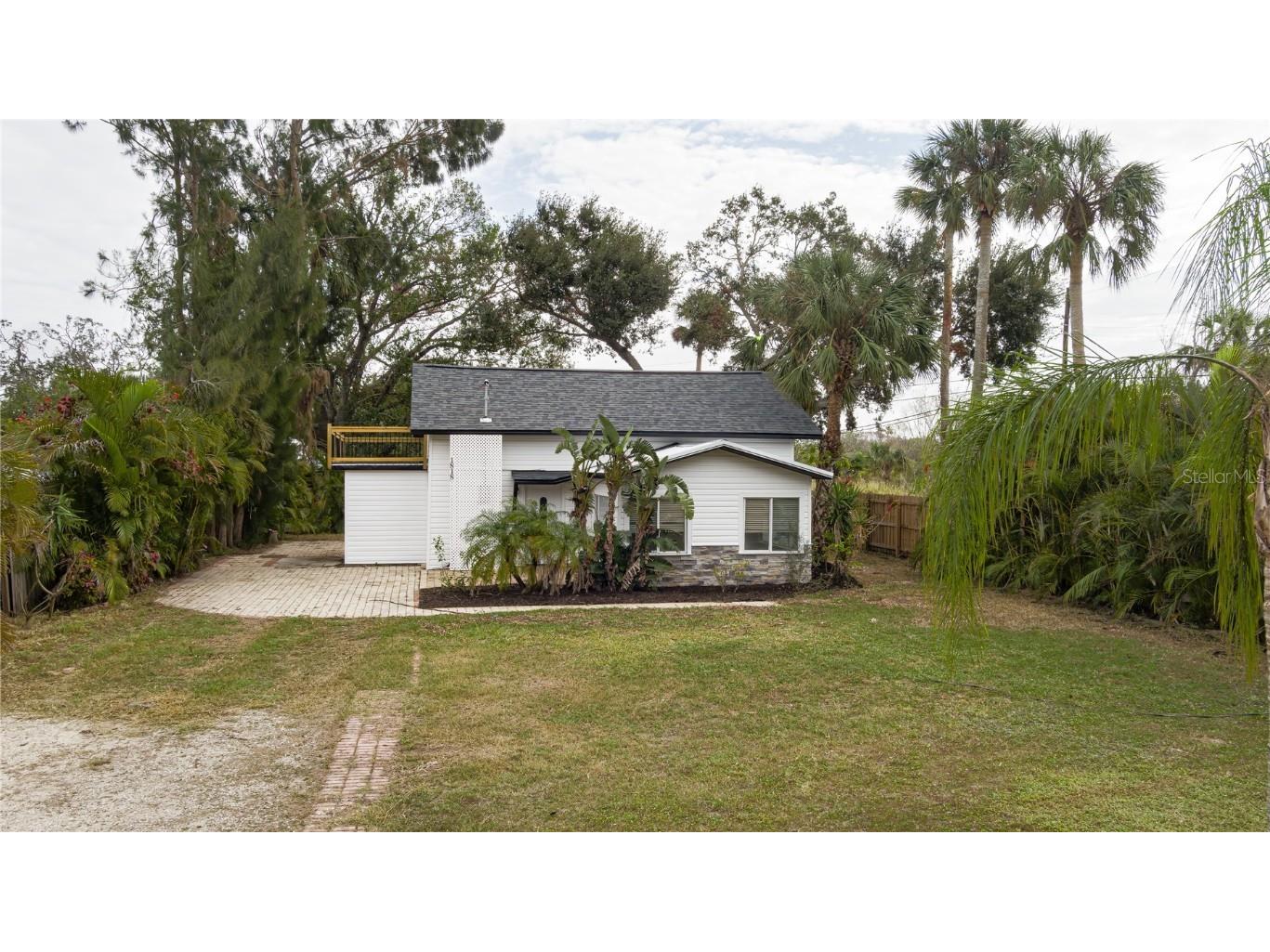 1818 49th Street E Palmetto FL 34221 A4634694 image1