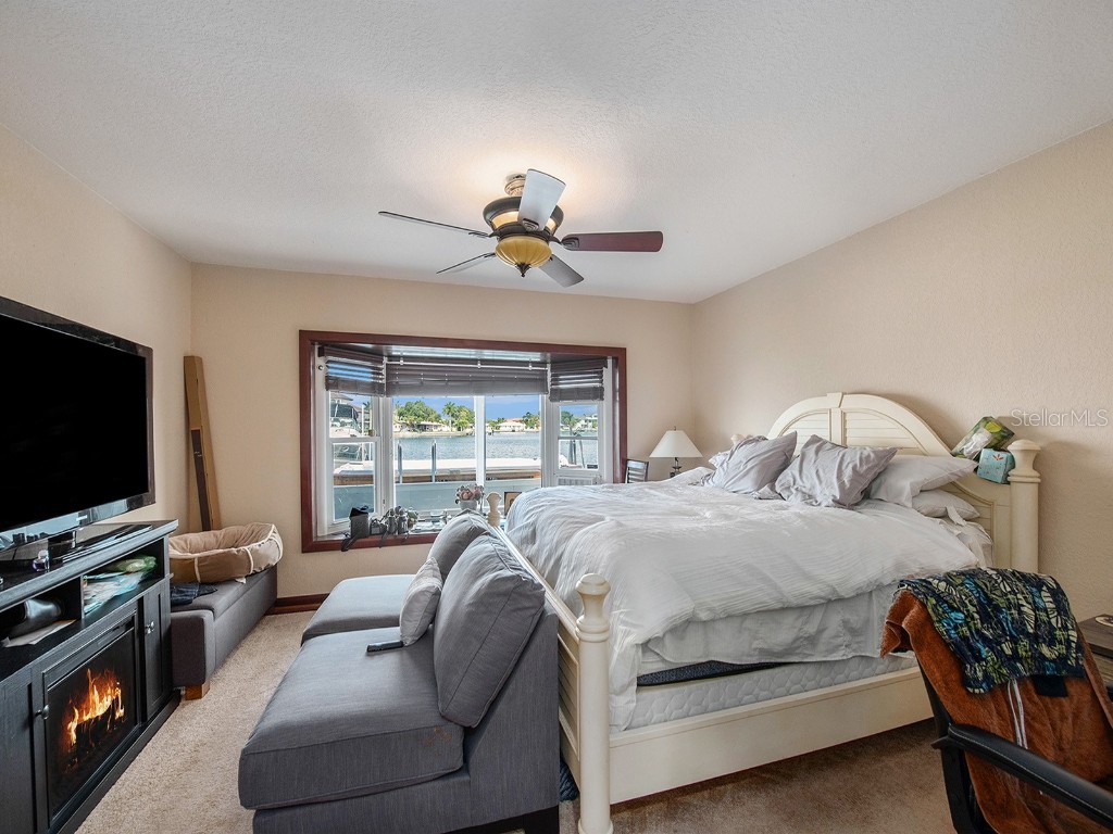 1818 Dolphin Boulevard S Saint Petersburg FL 33707 - BOCA CIEGA BAY TB8344834 image23