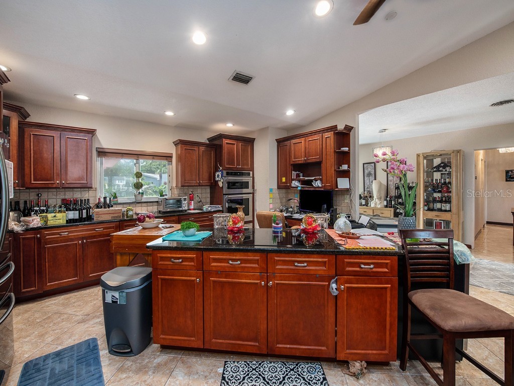 1818 Dolphin Boulevard S Saint Petersburg FL 33707 - BOCA CIEGA BAY TB8344834 image26