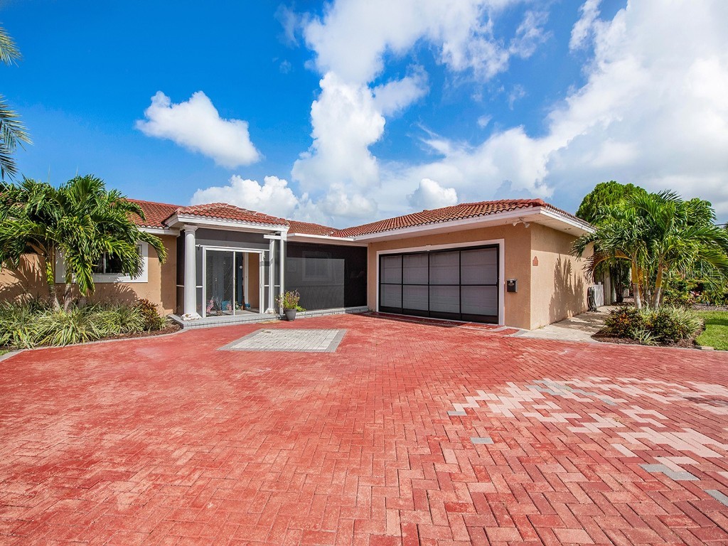 1818 Dolphin Boulevard S Saint Petersburg FL 33707 - BOCA CIEGA BAY TB8344834 image31