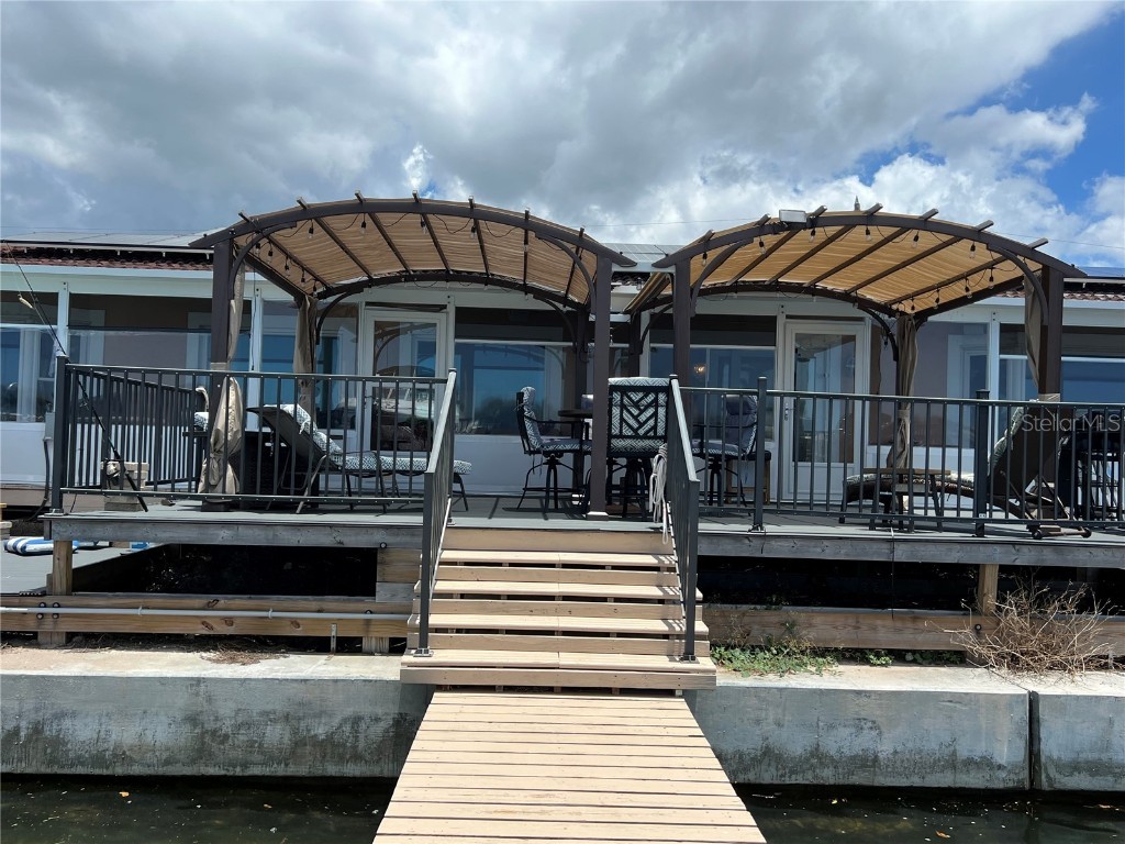 1818 Dolphin Boulevard S Saint Petersburg FL 33707 - BOCA CIEGA BAY TB8344834 image8