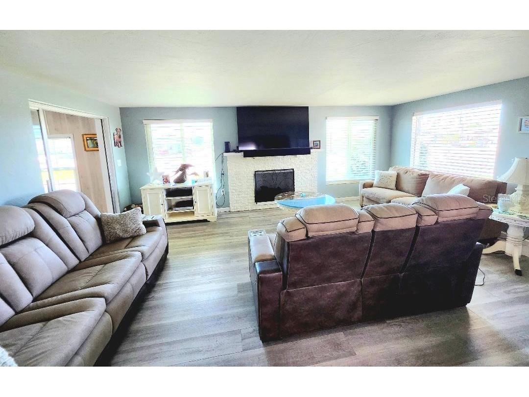 1818 Iowa Avenue Bradenton FL 34207 - SARASOTA BAY A4666324 image11