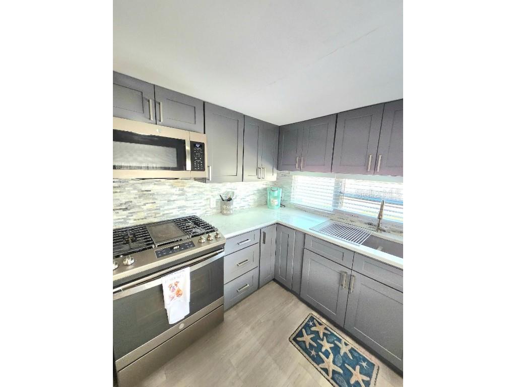 1818 Iowa Avenue Bradenton FL 34207 - SARASOTA BAY A4666324 image19