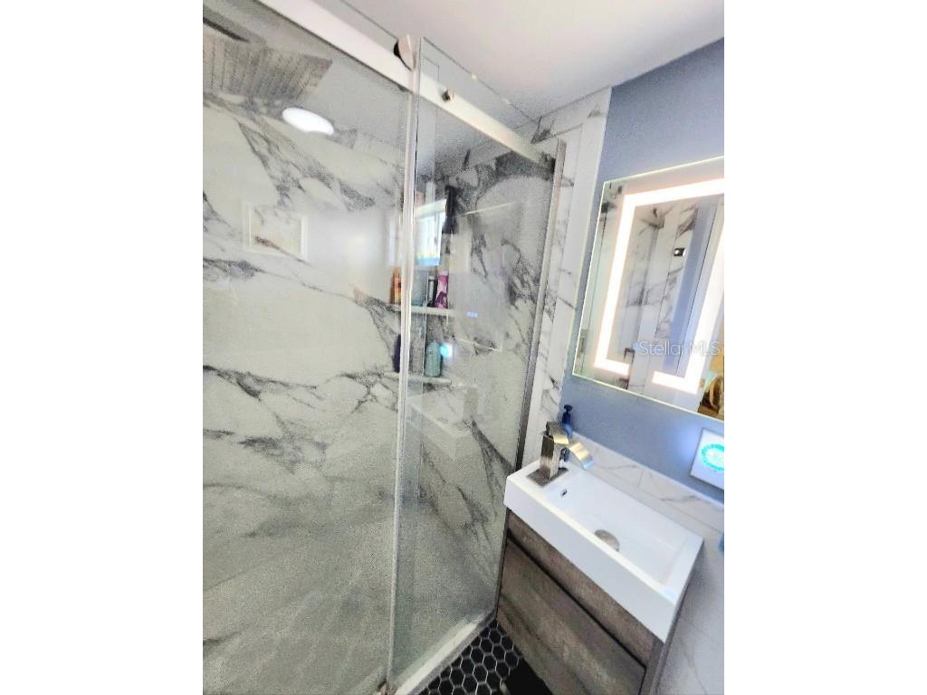 1818 Iowa Avenue Bradenton FL 34207 - SARASOTA BAY A4666324 image28