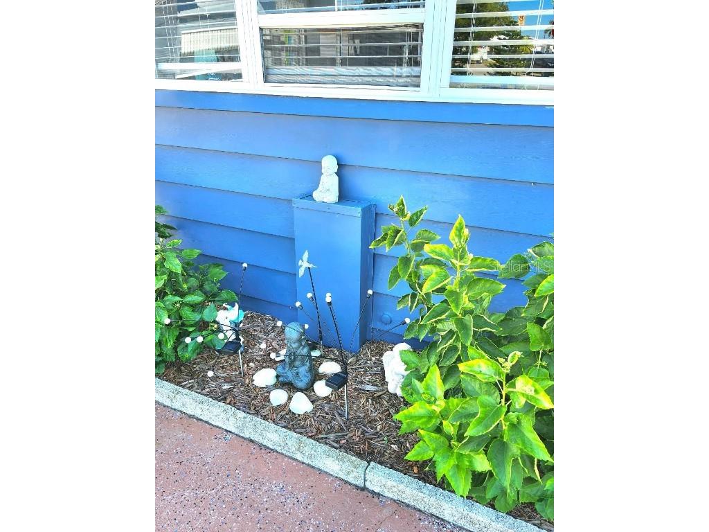 1818 Iowa Avenue Bradenton FL 34207 - SARASOTA BAY A4666324 image3