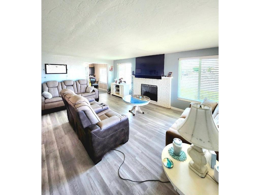 1818 Iowa Avenue Bradenton FL 34207 - SARASOTA BAY A4666324 image9