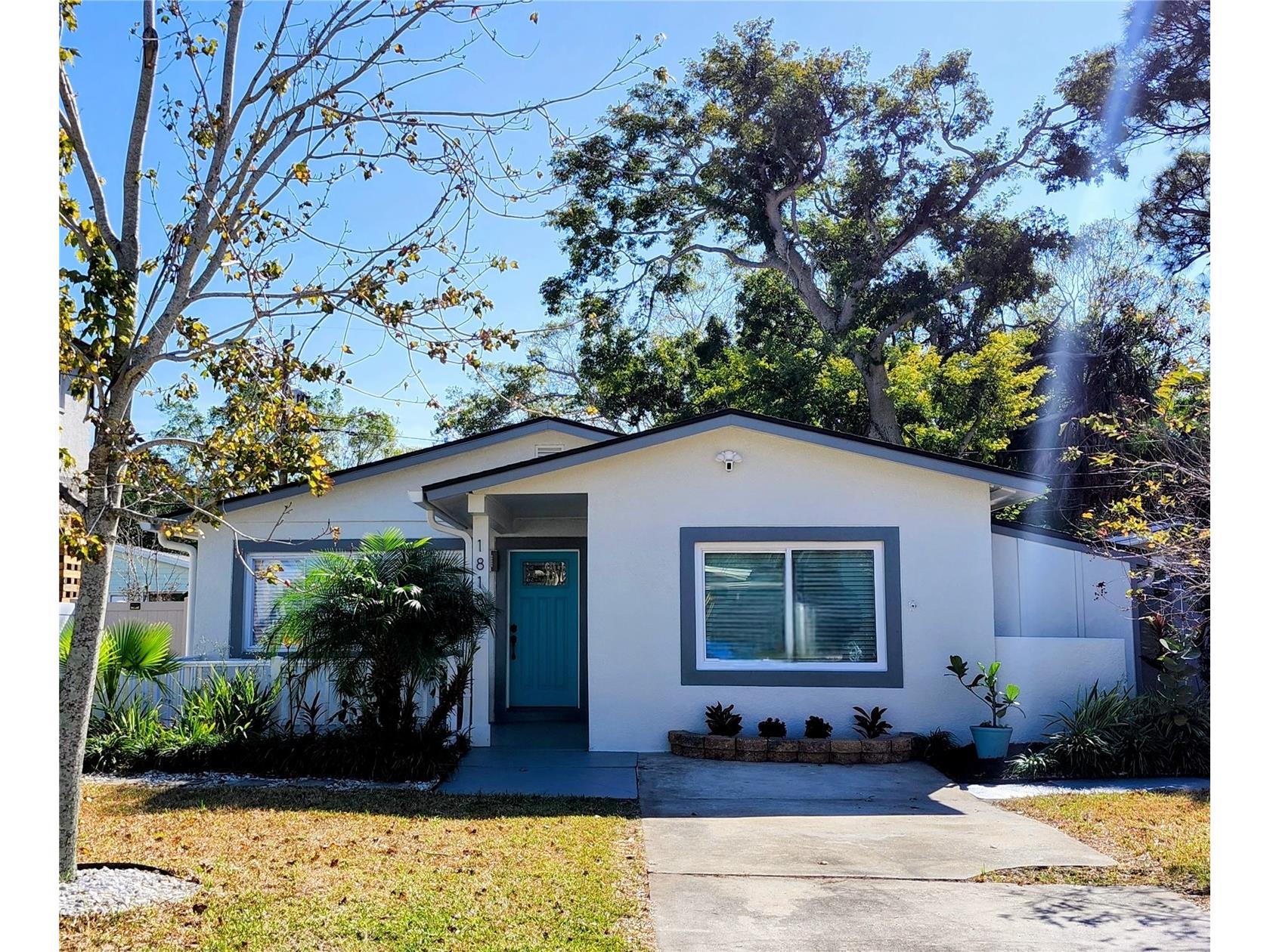 1818 Shore Acres Boulevard NE Saint Petersburg FL 33703 TB8454495 image1