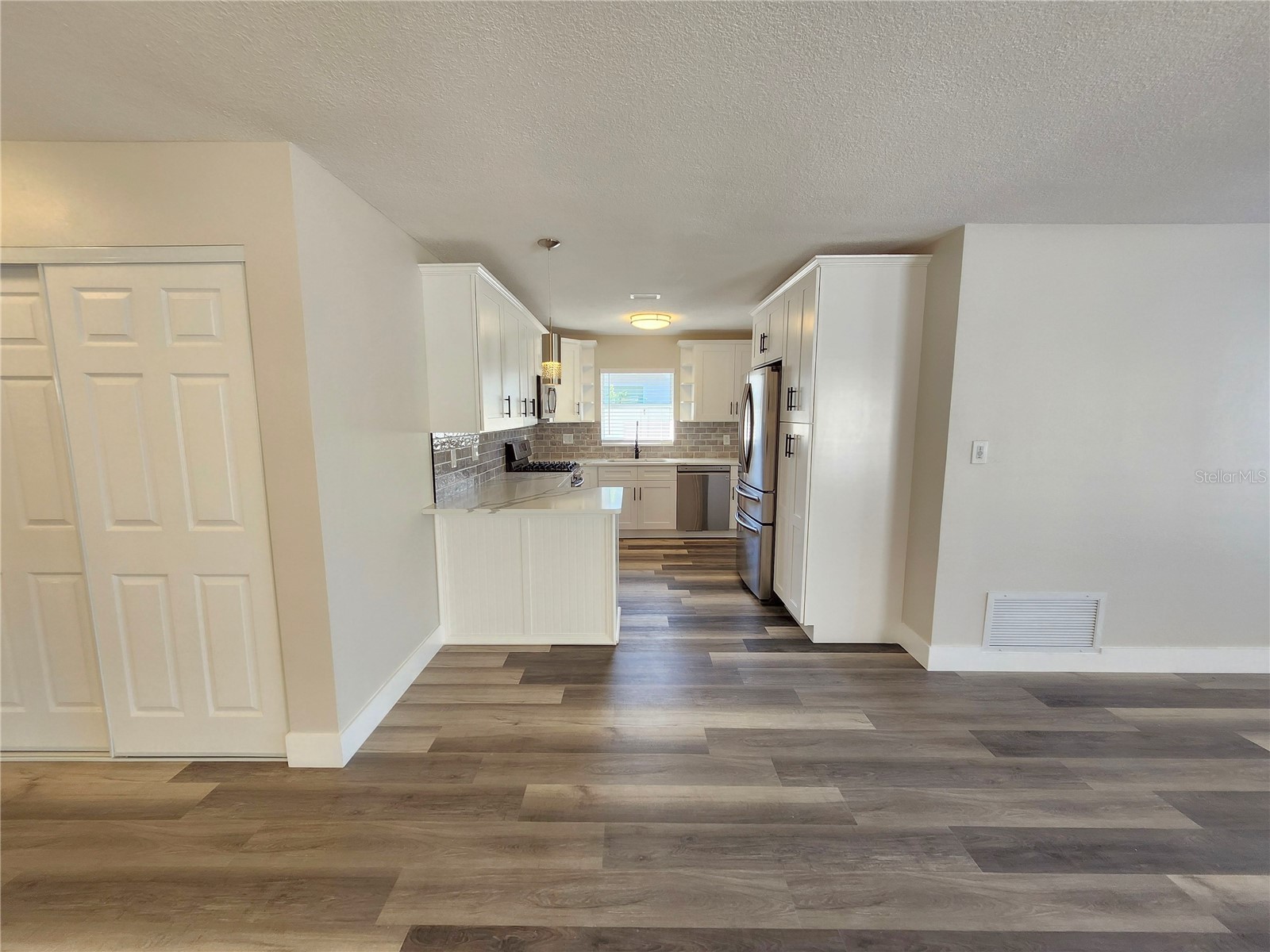 1818 Shore Acres Boulevard NE Saint Petersburg FL 33703 TB8454495 image10