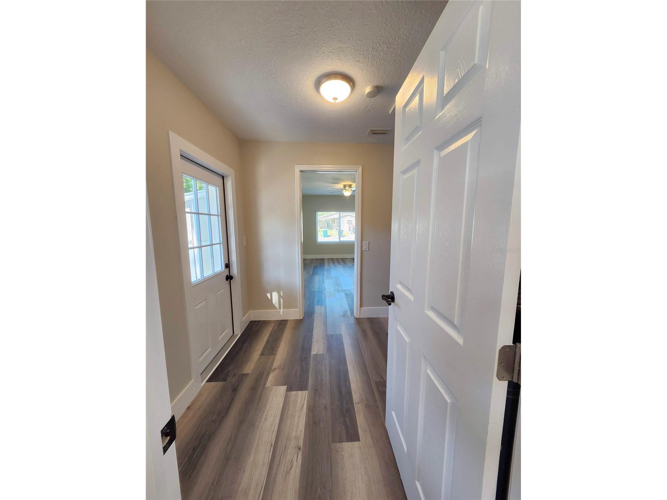 1818 Shore Acres Boulevard NE Saint Petersburg FL 33703 TB8454495 image19