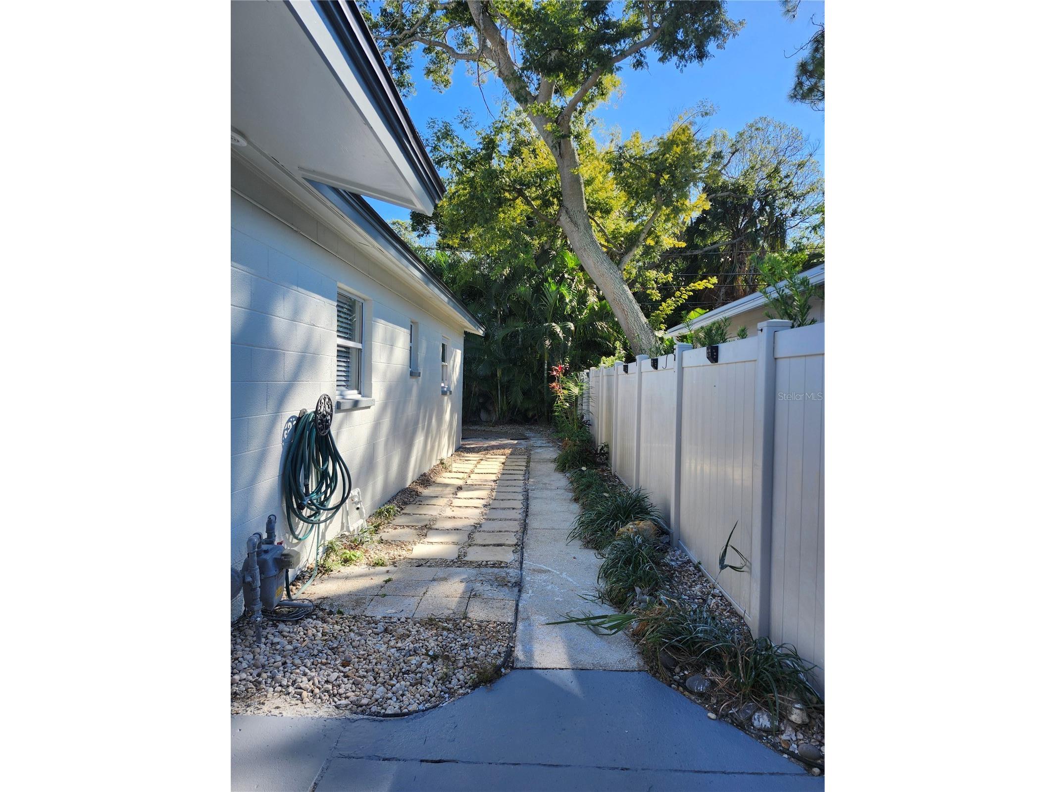 1818 Shore Acres Boulevard NE Saint Petersburg FL 33703 TB8454495 image25