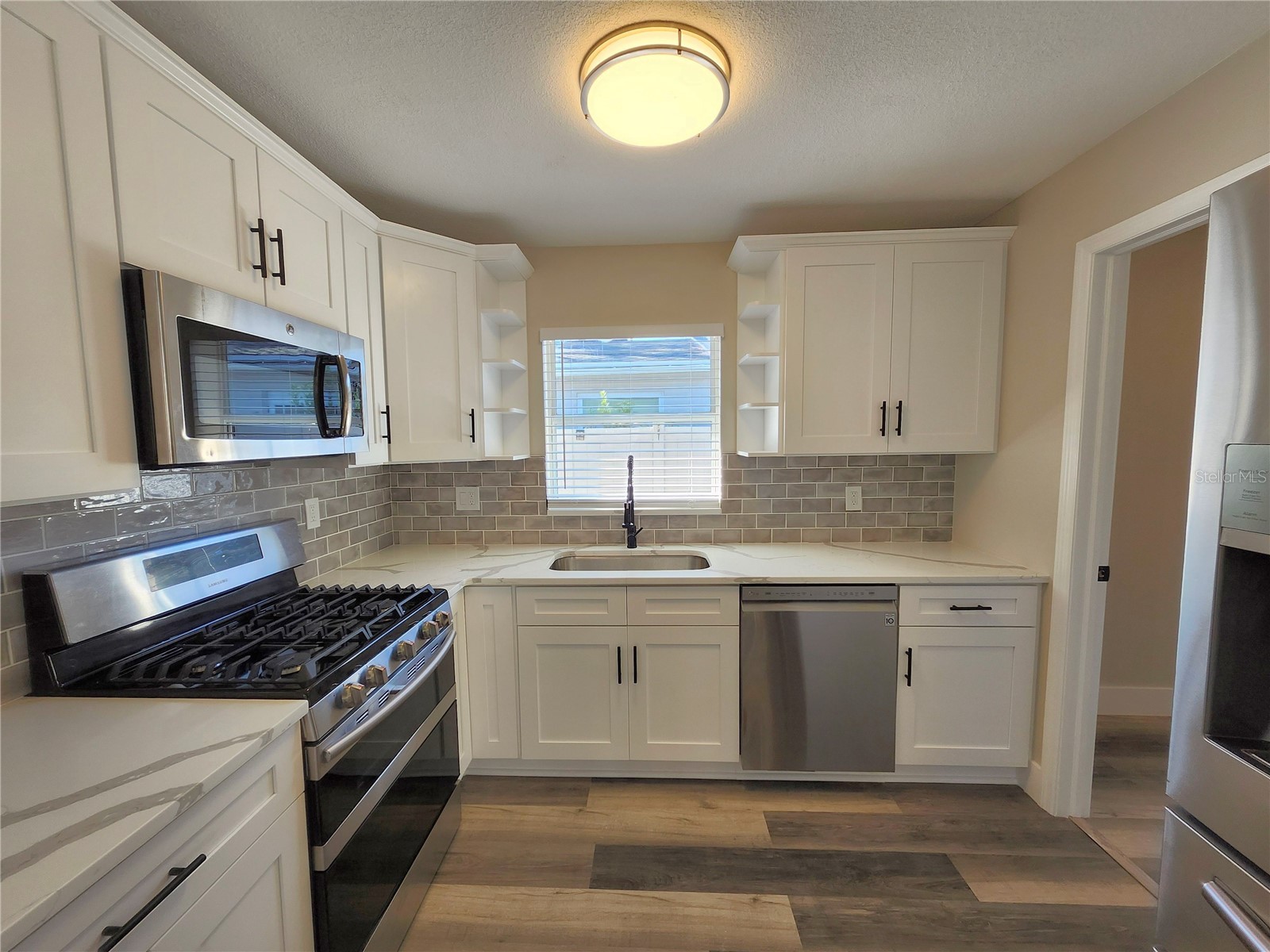 1818 Shore Acres Boulevard NE Saint Petersburg FL 33703 TB8454495 image3