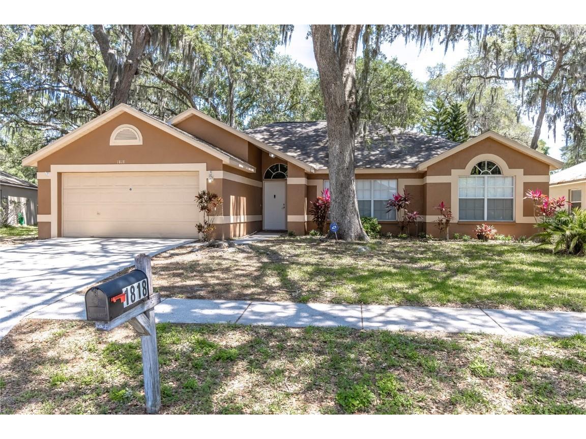 1818 Staysail Drive Valrico FL 33594 P4930102 image1