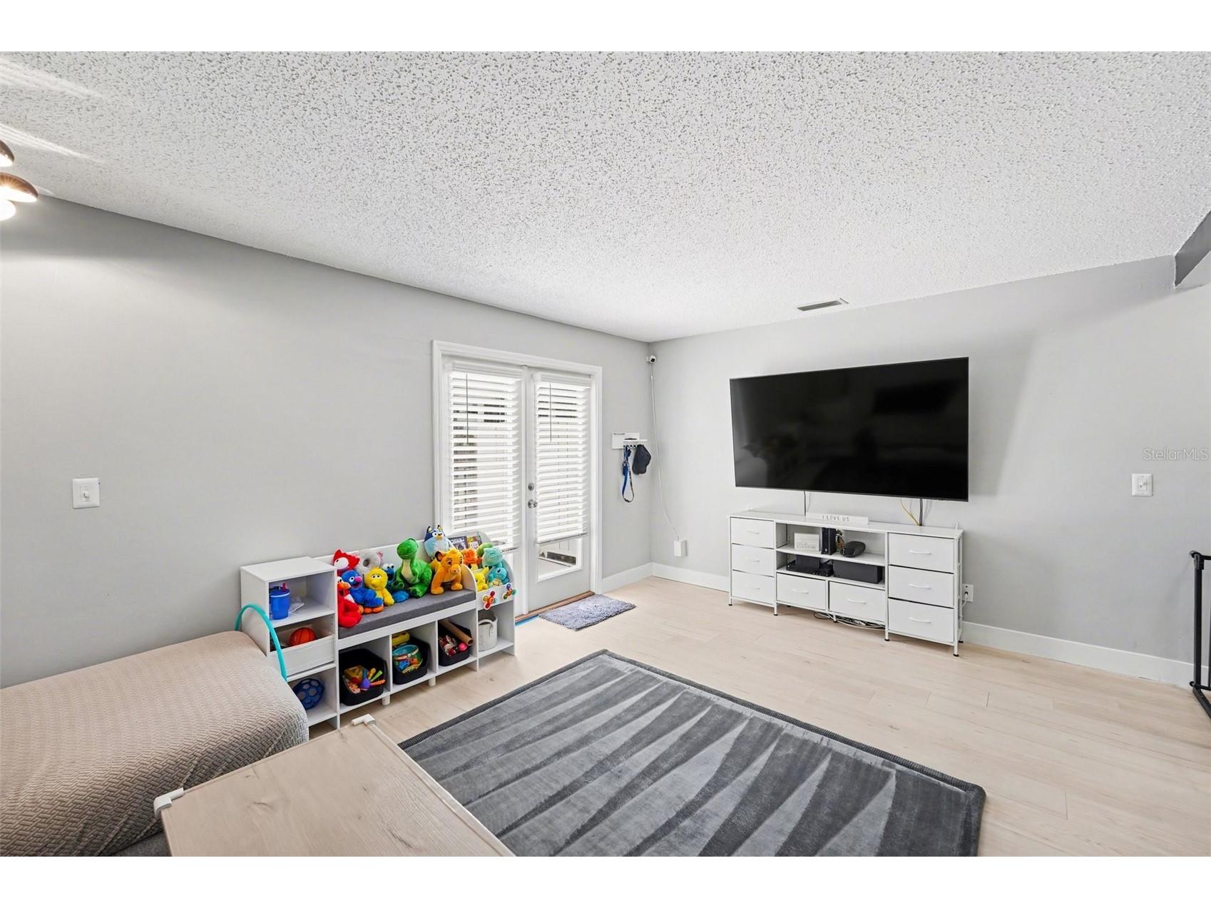 1819 Clearbrooke Drive Clearwater FL 33760 TB8498982 image8