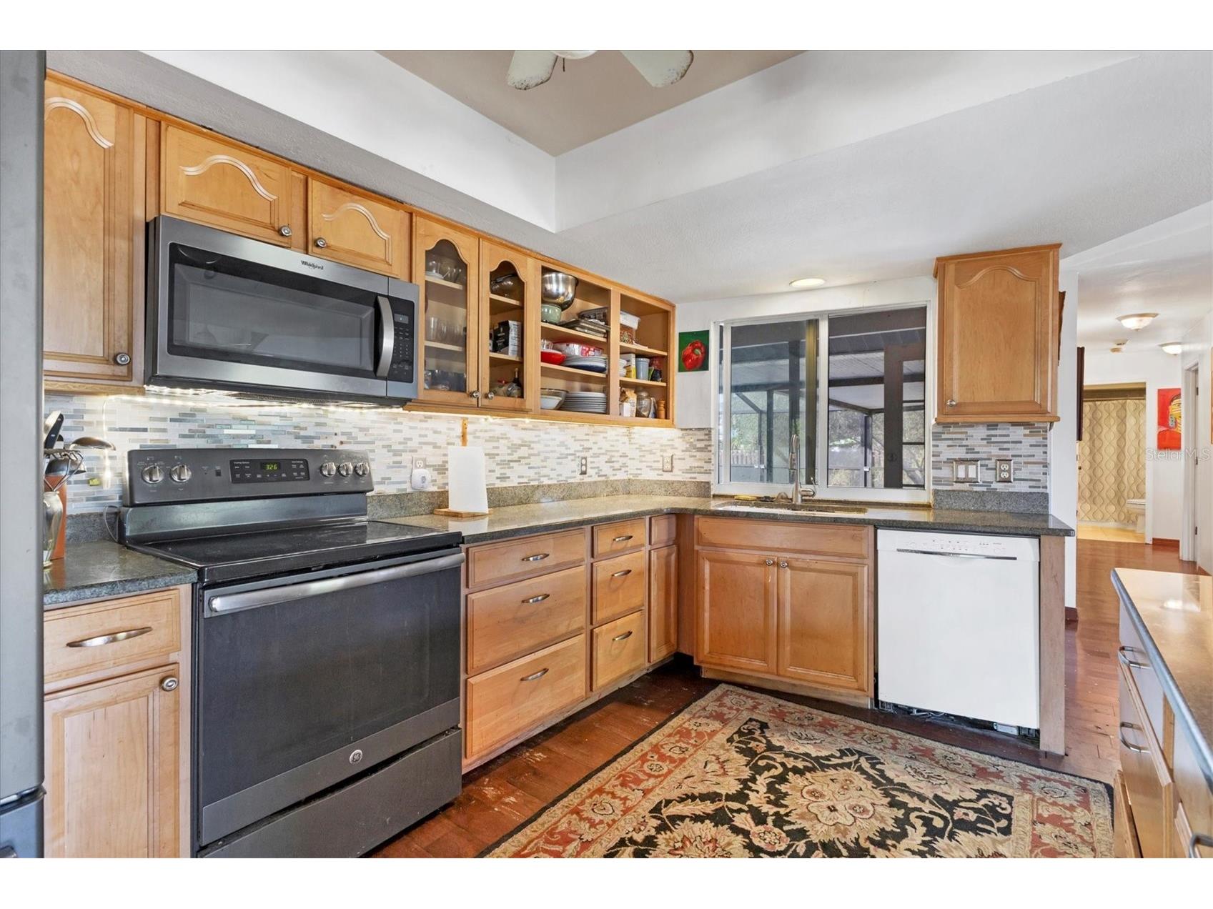 1819 Mova Street Sarasota FL 34231 - INTRACOASTAL & GULF OF AMERICA A4676090 image15