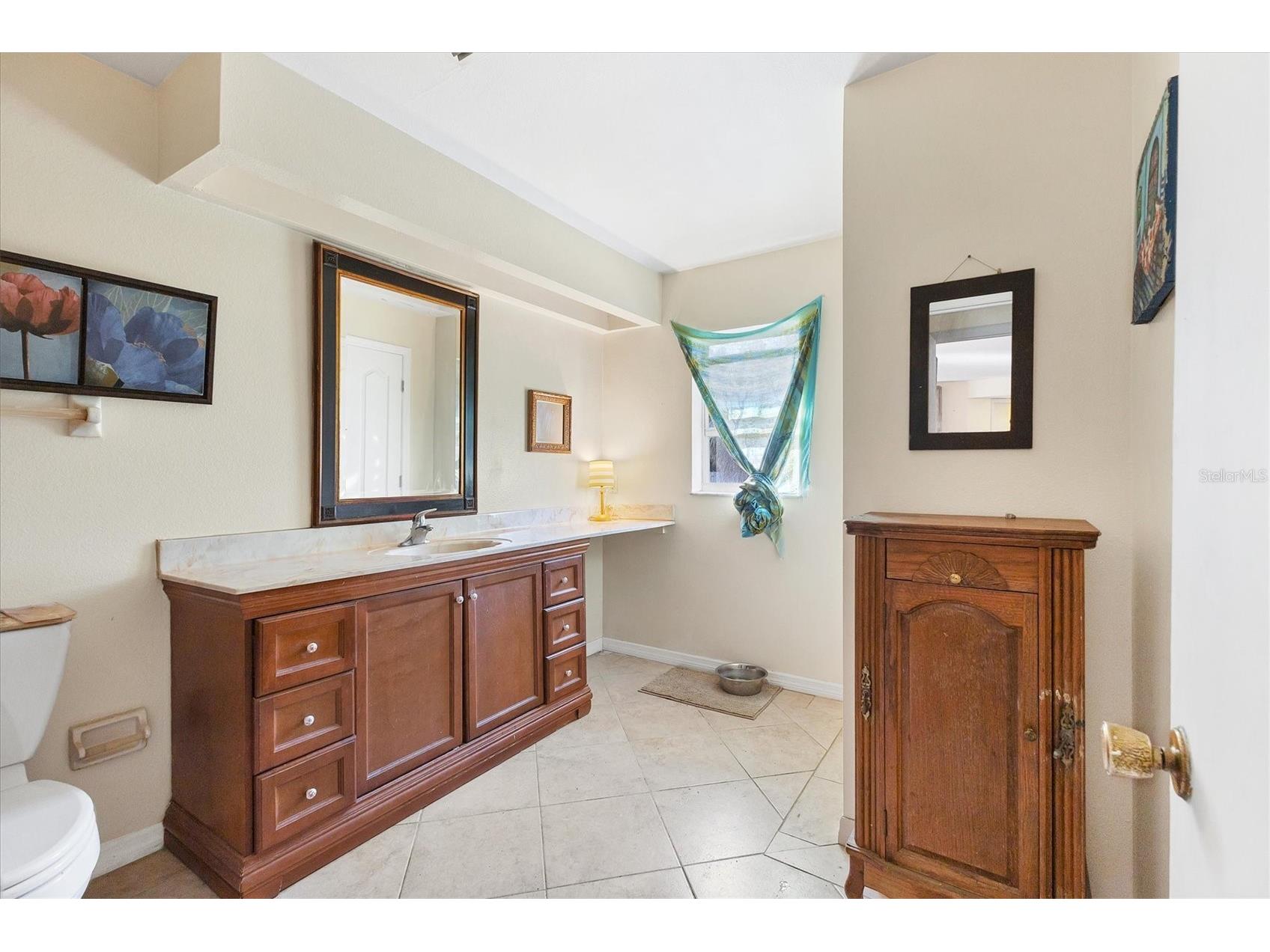 1819 Mova Street Sarasota FL 34231 - INTRACOASTAL & GULF OF AMERICA A4676090 image20