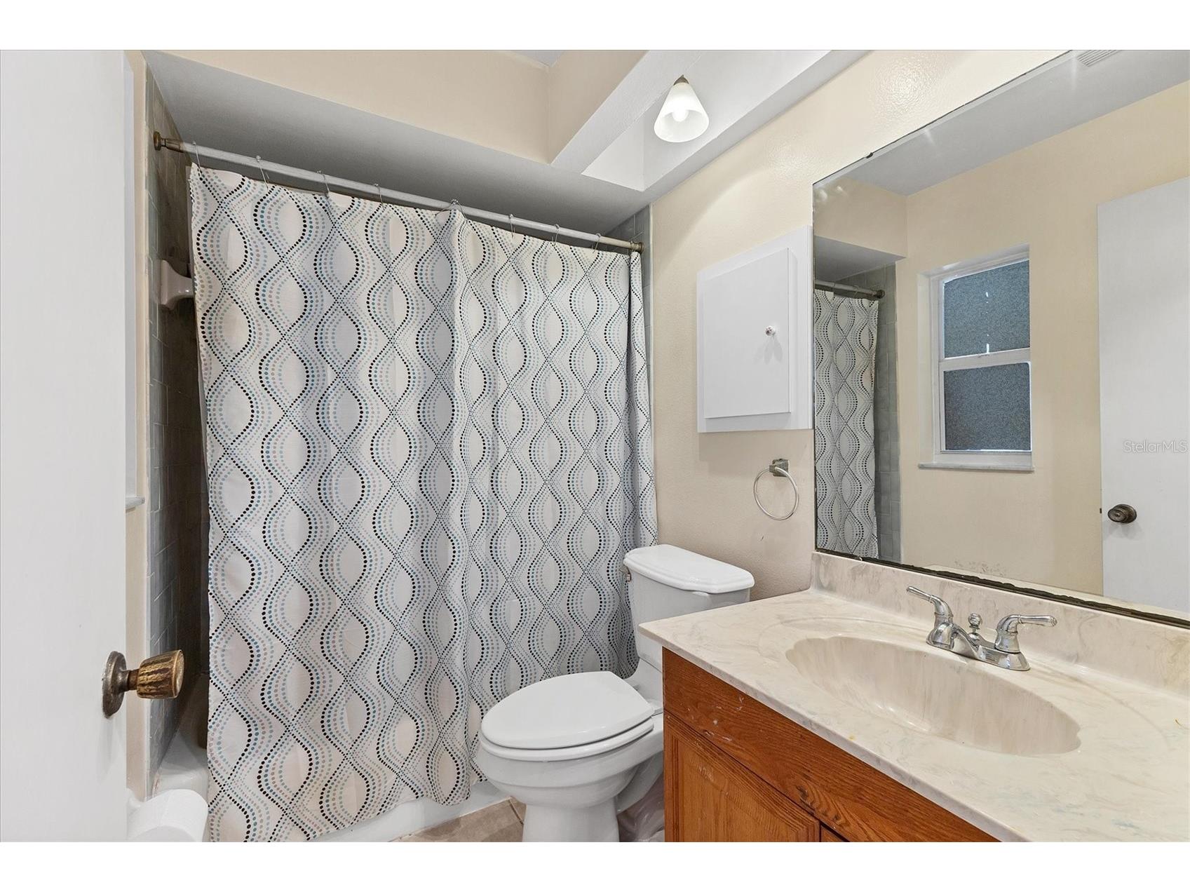 1819 Mova Street Sarasota FL 34231 - INTRACOASTAL & GULF OF AMERICA A4676090 image22