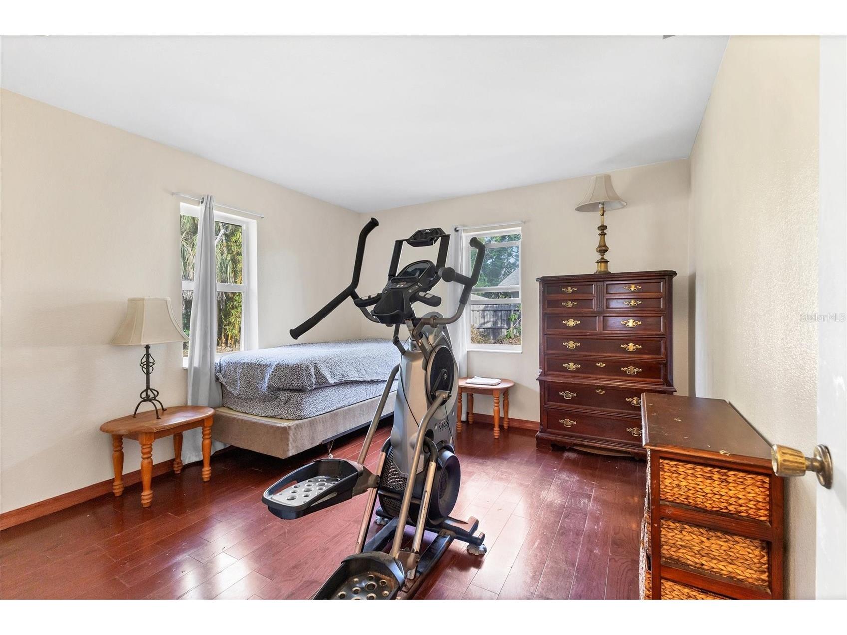 1819 Mova Street Sarasota FL 34231 - INTRACOASTAL & GULF OF AMERICA A4676090 image23