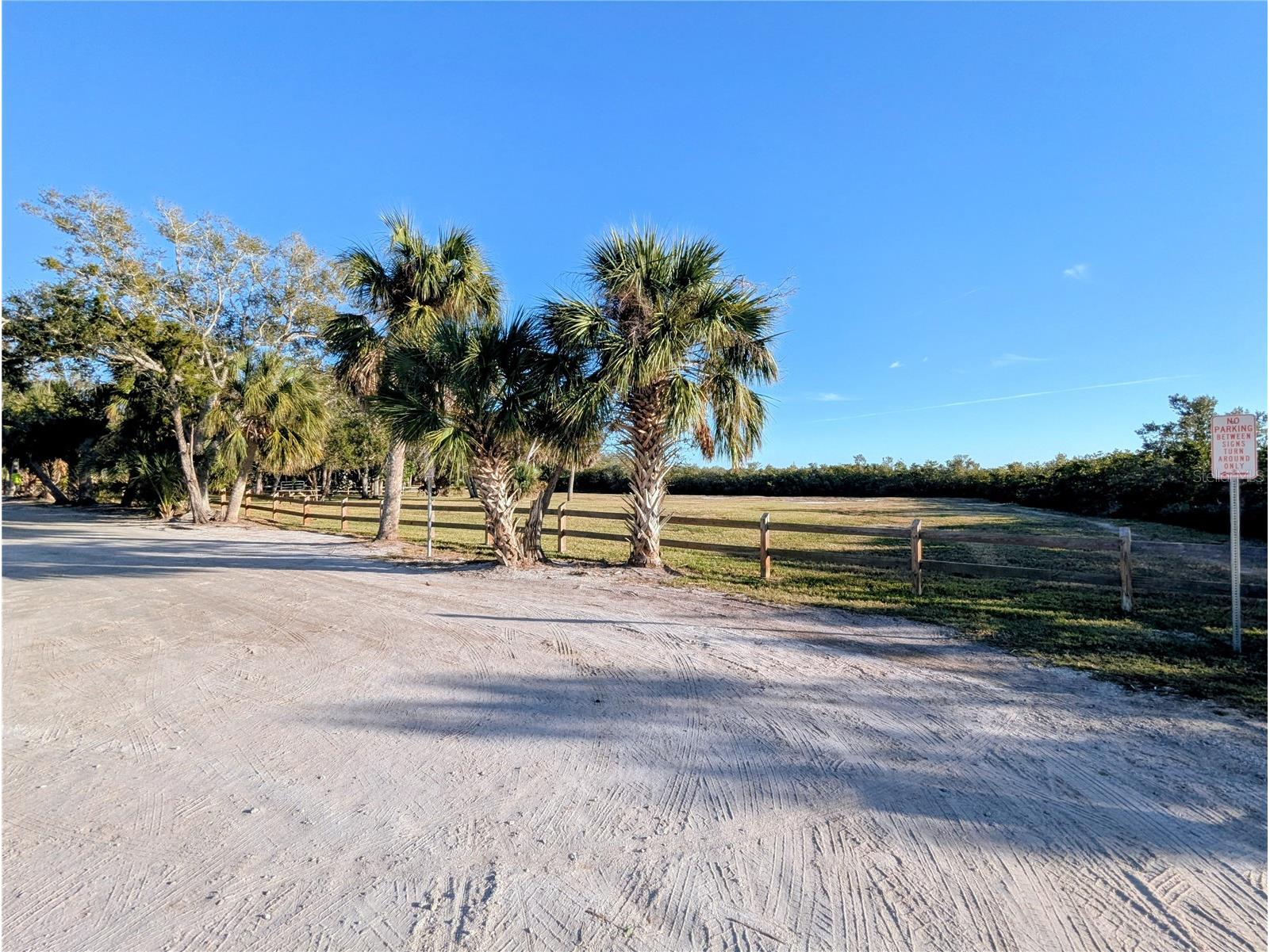 1819 Mova Street Sarasota FL 34231 - INTRACOASTAL & GULF OF AMERICA A4676090 image37