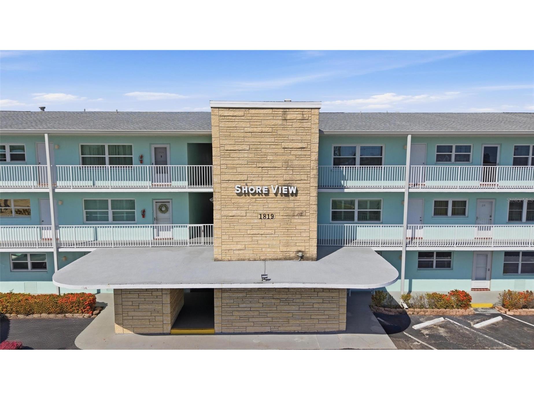 1819 Shore Drive S #103 South Pasadena FL 33707 - BOCA CIEGA BAY TB8505548 image1
