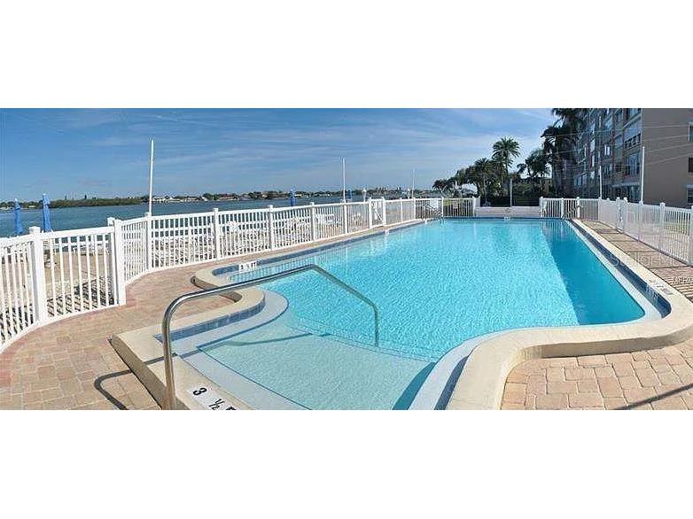 1819 Shore Drive S #307 South Pasadena FL 33707 TB8474346 image3