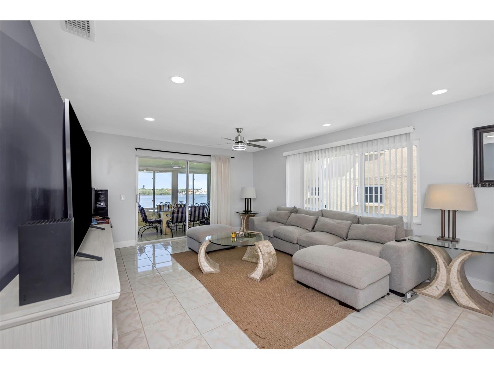 1819 Shore Drive S #318 South Pasadena FL 33707 TB8489184 image13