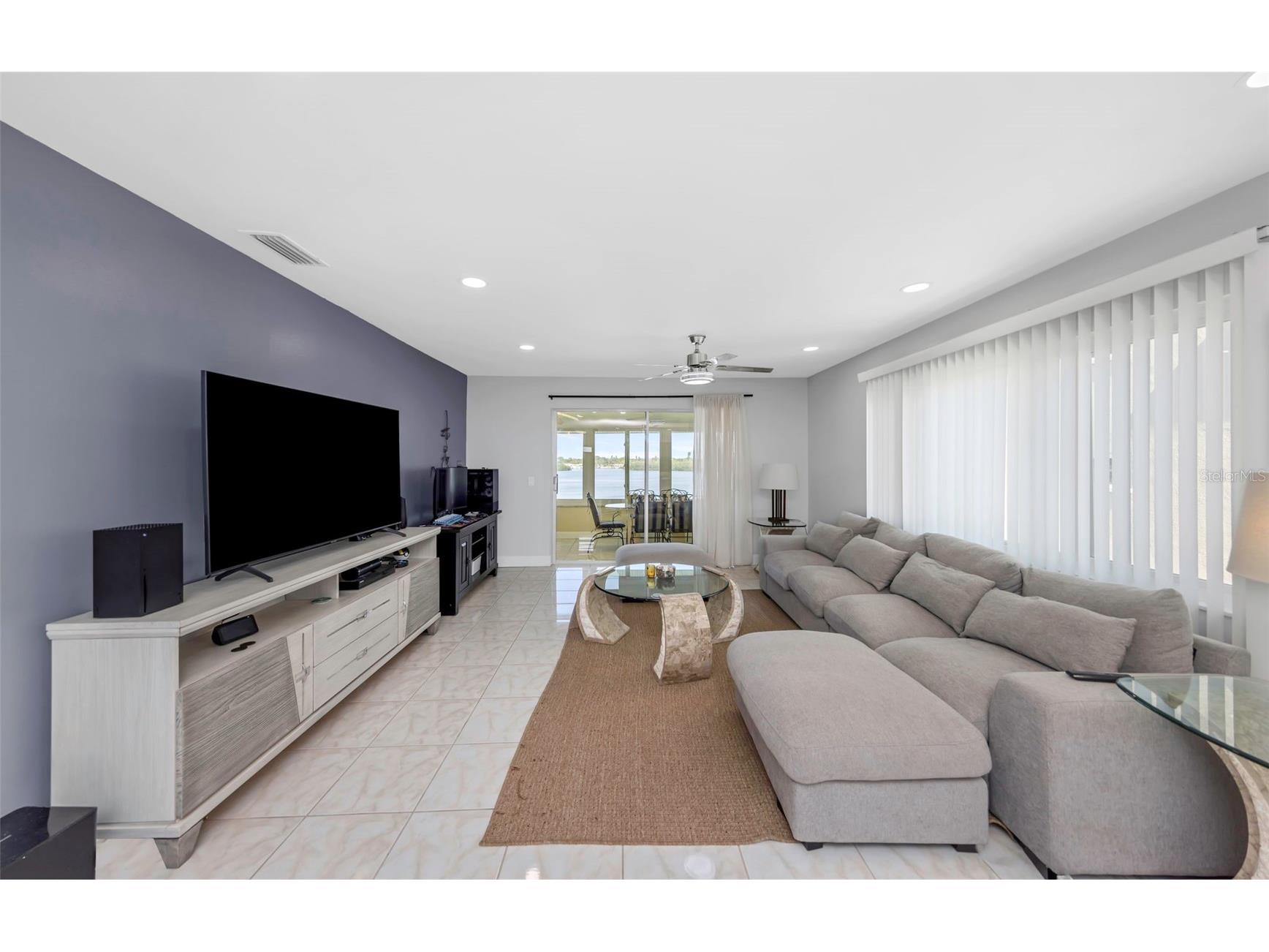 1819 Shore Drive S #318 South Pasadena FL 33707 TB8489184 image14