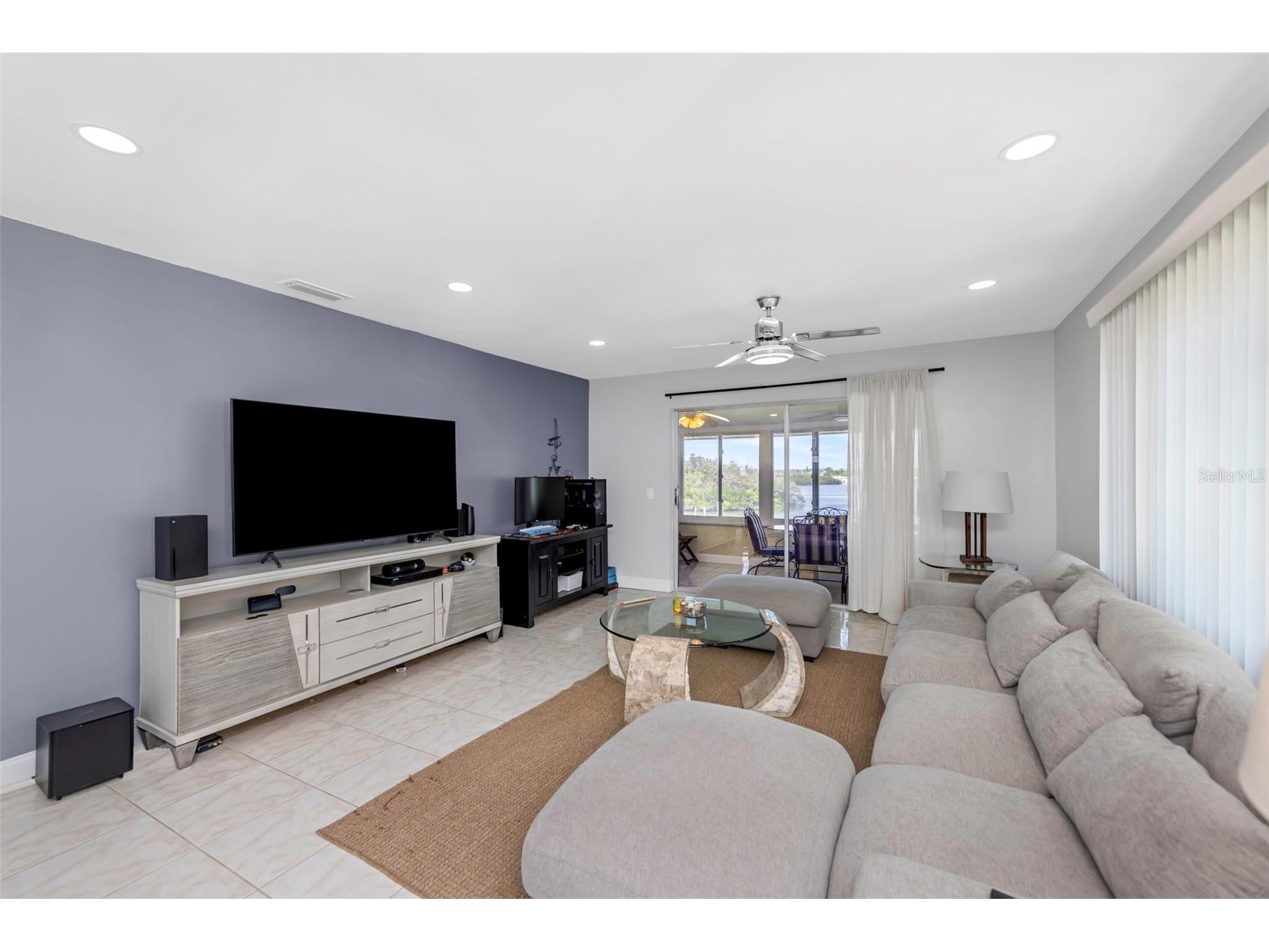 1819 Shore Drive S #318 South Pasadena FL 33707 TB8489184 image15