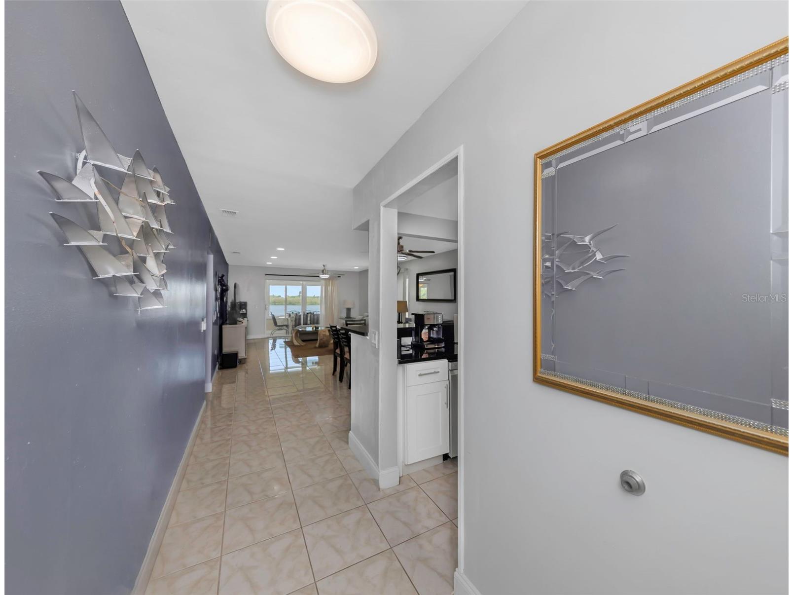 1819 Shore Drive S #318 South Pasadena FL 33707 TB8489184 image2